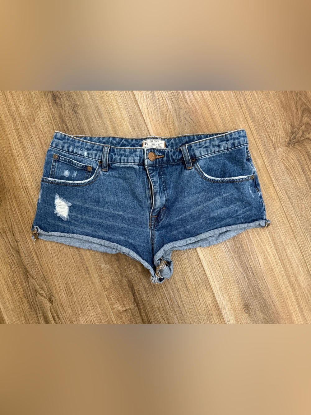 Free People Distressed Denim Micro Shorts W29 Low Rise Festival Y2K Cutoff Jean